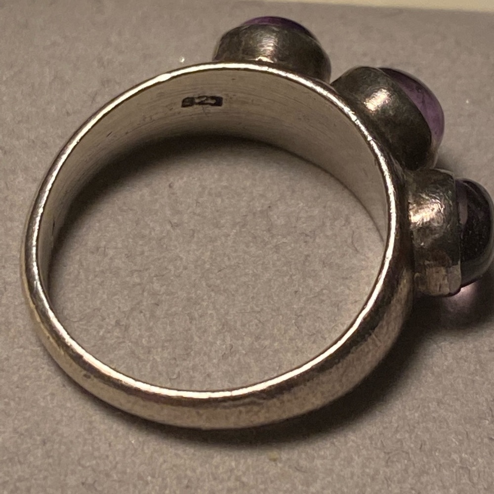 💛 925 sterling silver stamped genuine cabochon amethyst trinity ring. New. - Picture 6 of 6